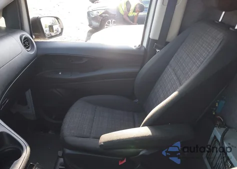 2017 Mercedes-Benz Metris из США, поврежденный, VIN WD3PG2EA2H3222972